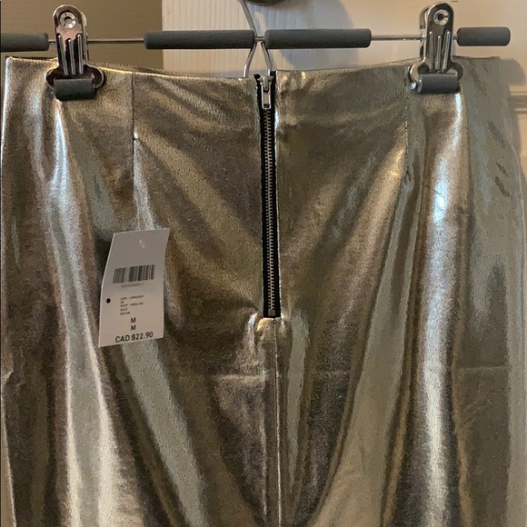 Forever 21 metallic skirt - Picture 2 of 4